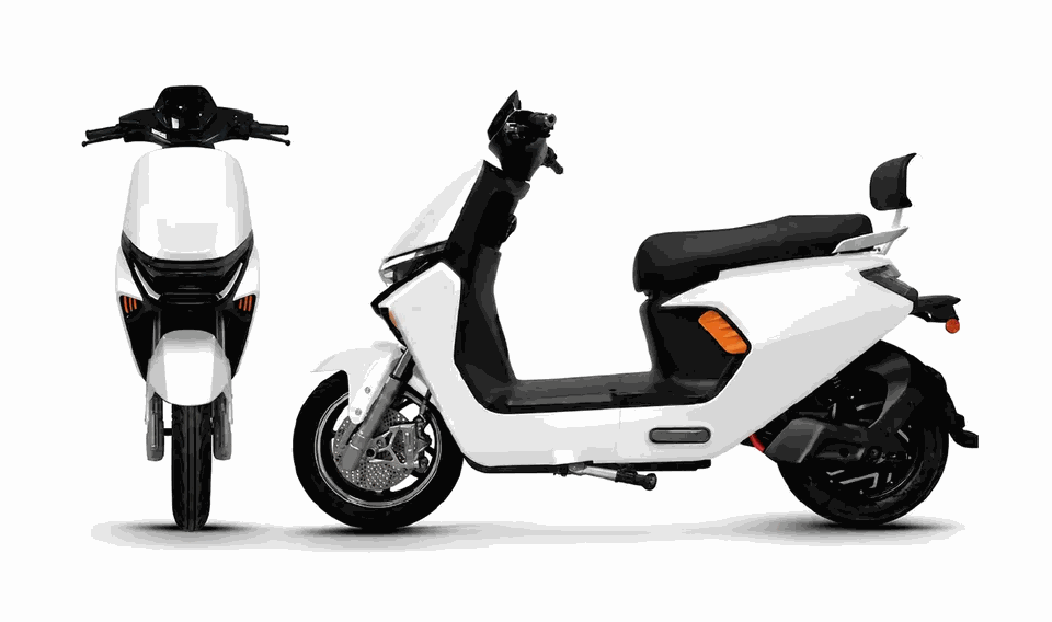MOVRA FU A4 branca, moto elétrica 1000 W, vista lateral em estúdio