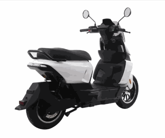 MOVRA JJS branco, moto elétrica 1000 W, vista em três quartos em estúdio