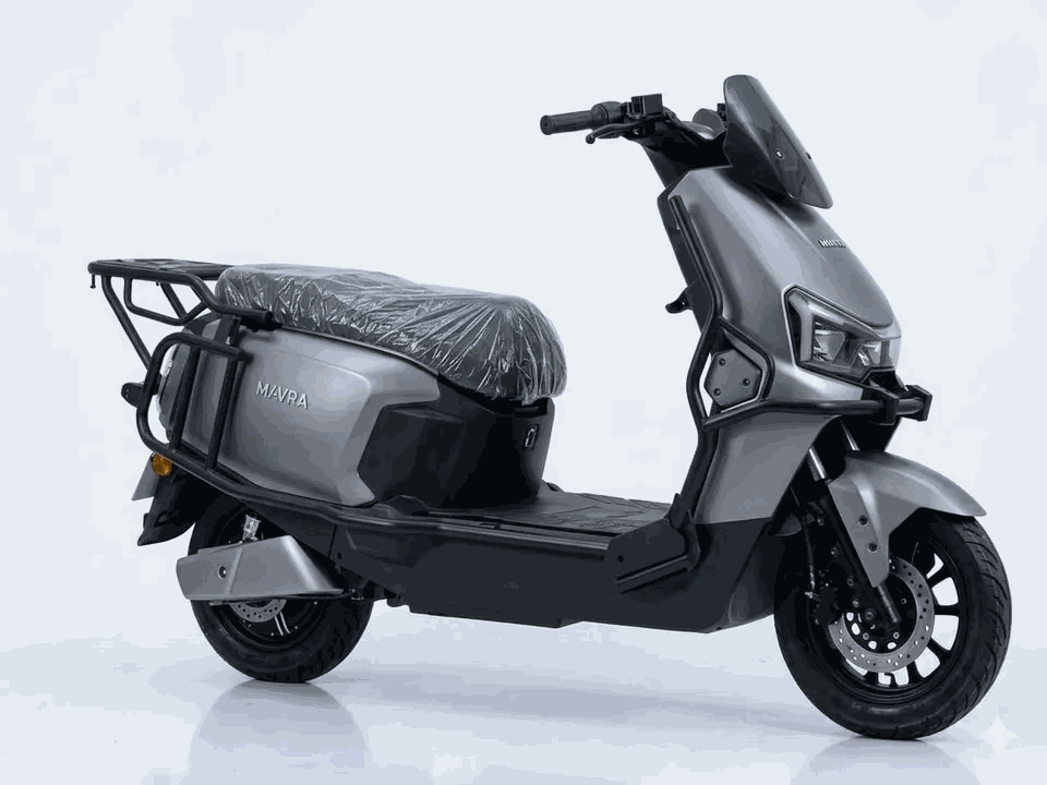 MOVRA OEK M6, moto elétrica 1000, vista lateral em estúdio